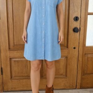 Light Blue Button-Front Chambray Dress - Women